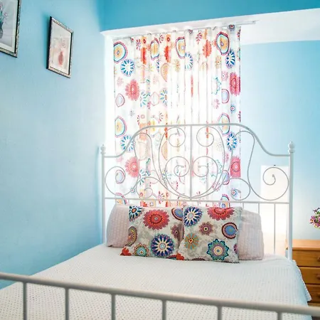 Turia Apartment *